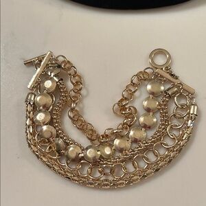 Elegant Gold Chain Bracelet